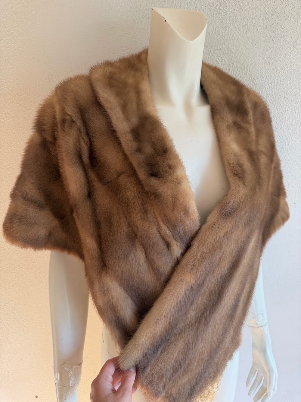 Vintage GENUINE MINK FUR Natural Brown Shrug Shawl Stole Wrap Bridal Wedding S/M - Picture 5 of 16
